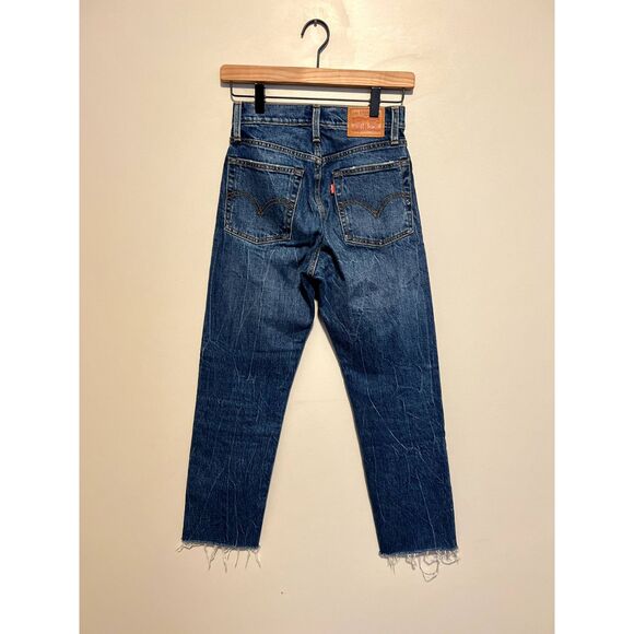 Levi's Premium Wedgie Fit Straight Women's Jeans Raw Hem Lasting Impression 24 - Picture 5 of 11